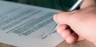 firma de contrato de adopcion